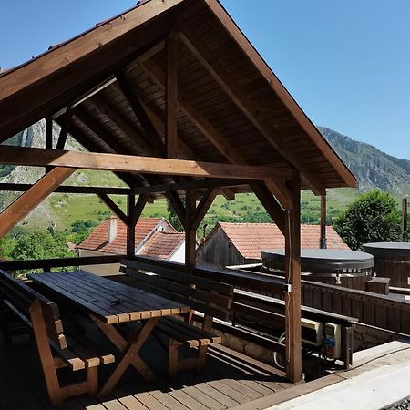 Long Rock Chalets Rimetea Eksteriør bilde